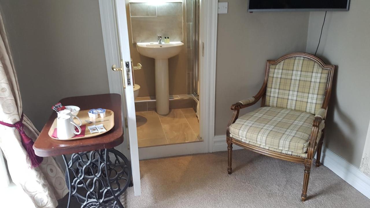 The Bounty Bar Guesthouse Trim Εξωτερικό φωτογραφία